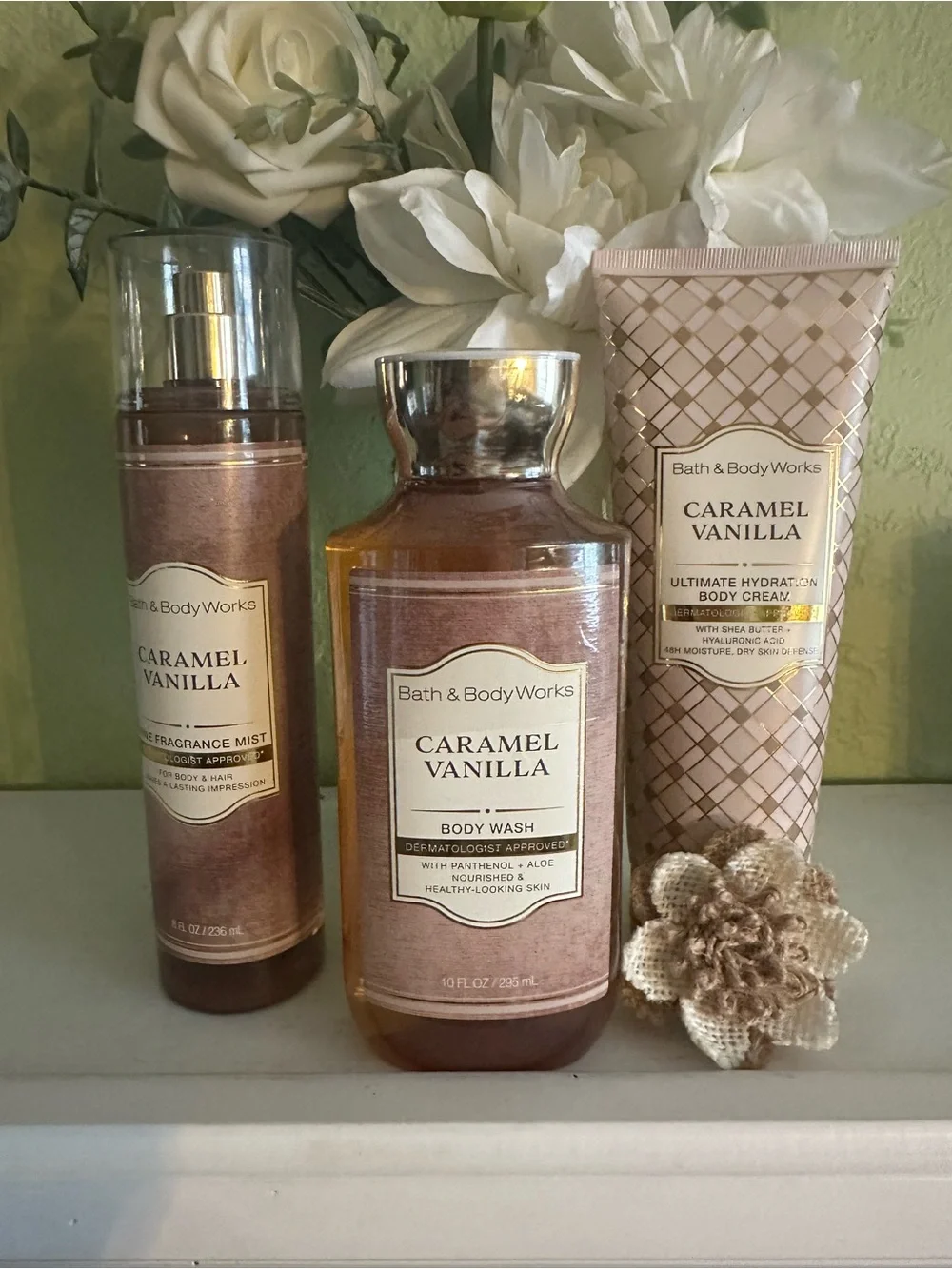 Bath & Body Works Caramel Vanilla Body Wash & Cream - Brown